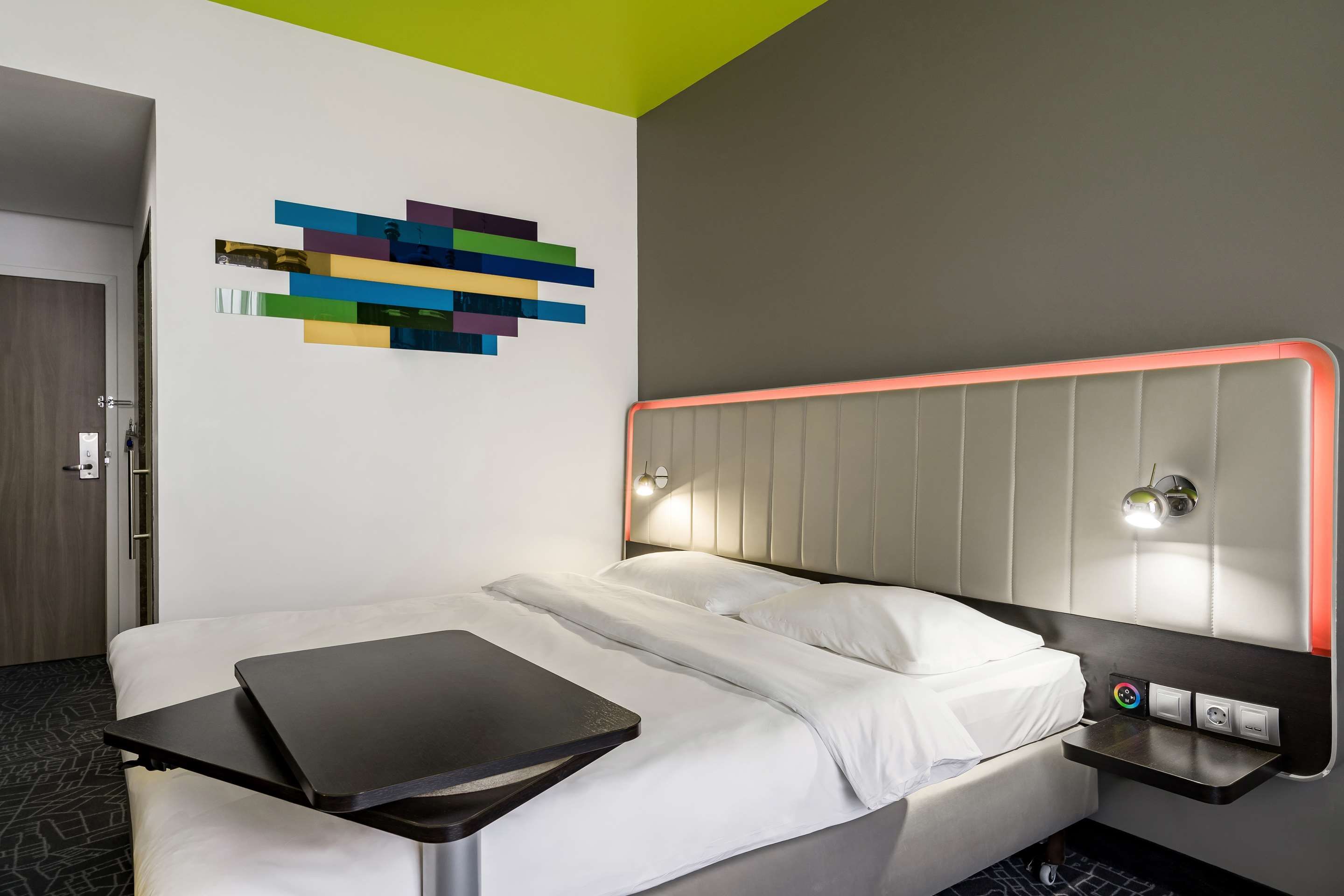 Cosmos Saint-Petersburg Pulkovo Apt Htl