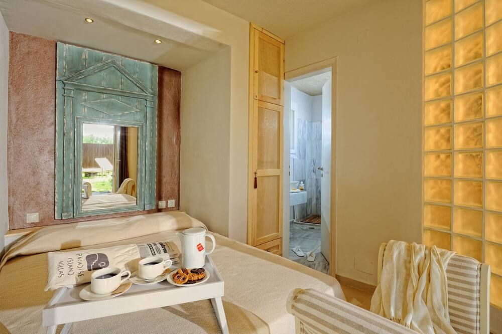 Paradise Island Villas