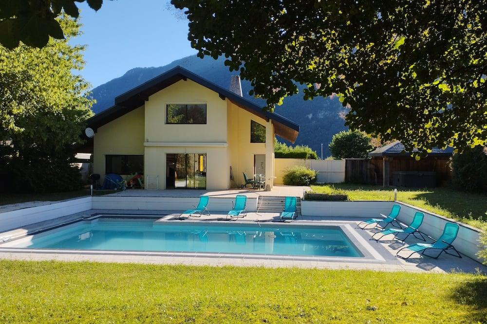 Villa pour 7, piscine chauffée, jacuzzi, proche lac Rhône-Alpes - Doussard visuel 1/5 Villa pour 7, piscine chauffée, jacuzzi, proche lac Rhône-Alpes - Doussard visuel 1/5