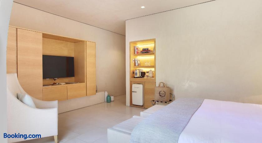 booking-547010-146706275-295484 MUSE Saint-Tropez