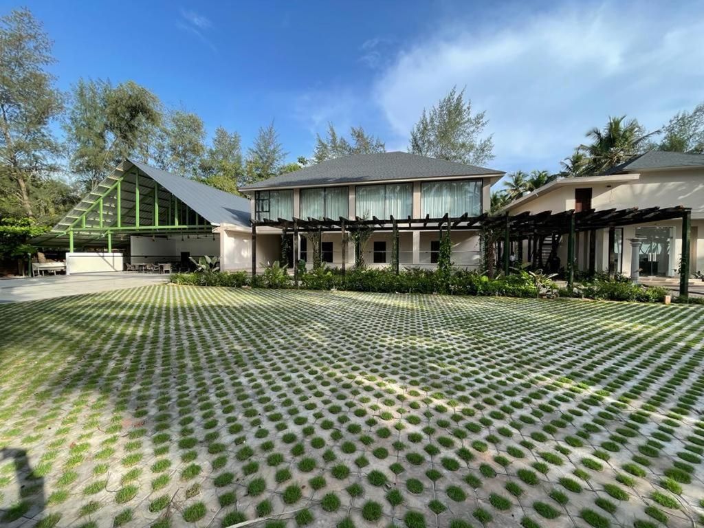 Uva Sands Beach Resort