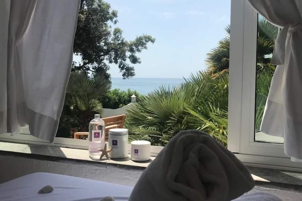 Hotel Punta Rossa Italy Venue Report