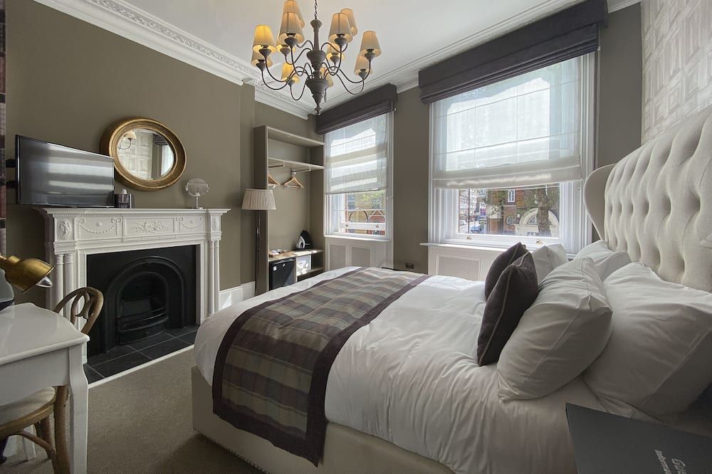 The Clerk & Well Pub & Rooms