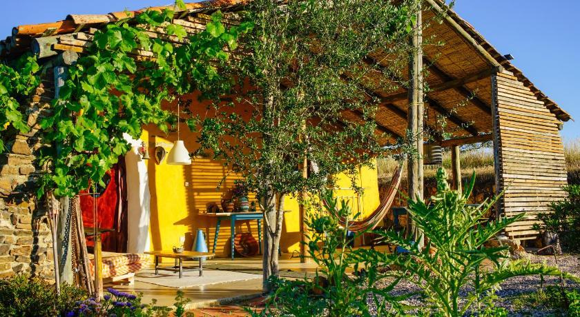 The Hobbit House Montes da Ronha - Alentejo - Odemira visuel 3/5 The Hobbit House Montes da Ronha - Alentejo - Odemira visuel 3/5
