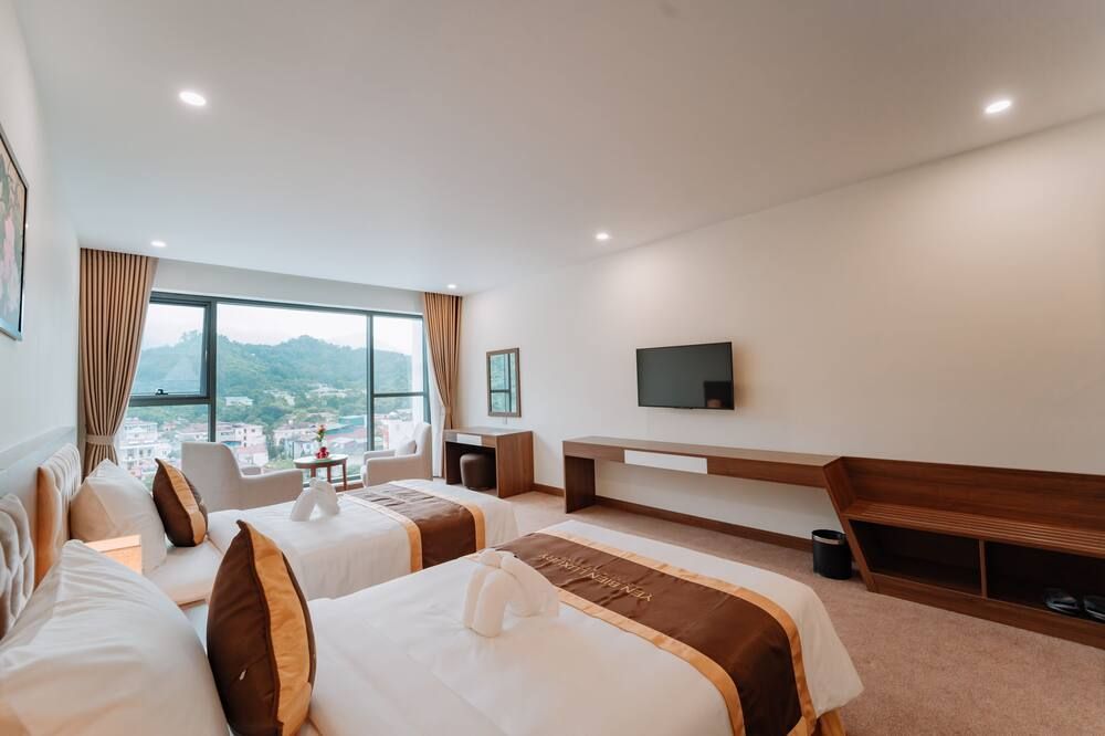 YEN BIEN LUXURY HOTEL