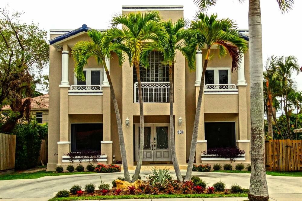 Beachwalk Villa [VR]