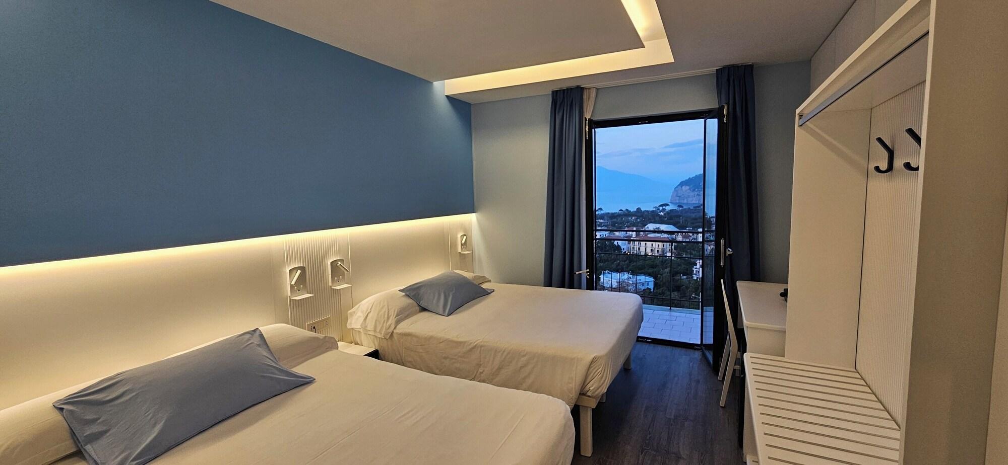 Hotel Cristina Campanië - Glimlach visuel 4/5 Hotel Cristina Campanië - Glimlach visuel 4/5