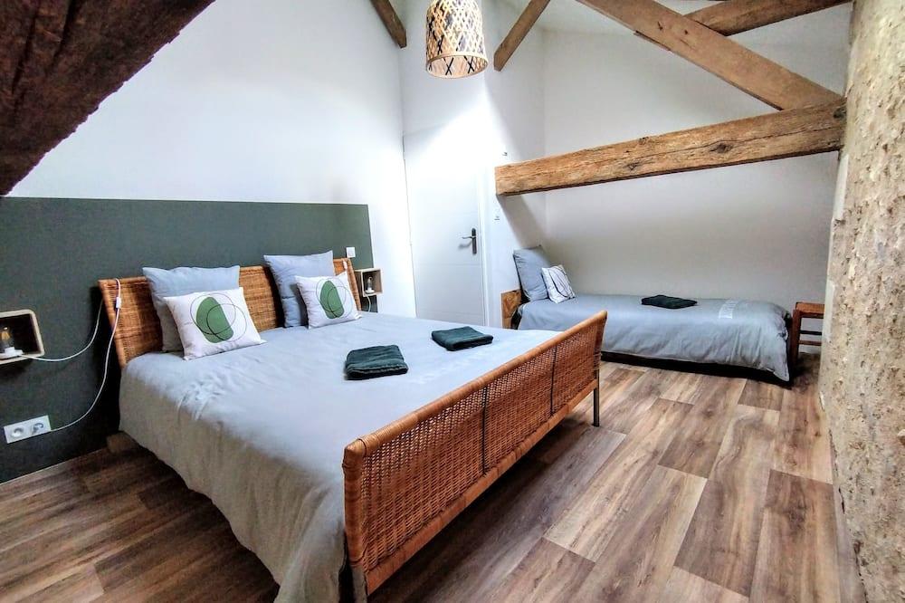L'Orée des bois, 28 pers. 2 Gîtes Swimming pool - countryside - Poitou-Charentes - Poitiers visuel 3/5 L'Orée des bois, 28 pers. 2 Gîtes Swimming pool - countryside - Poitou-Charentes - Poitiers visuel 3/5