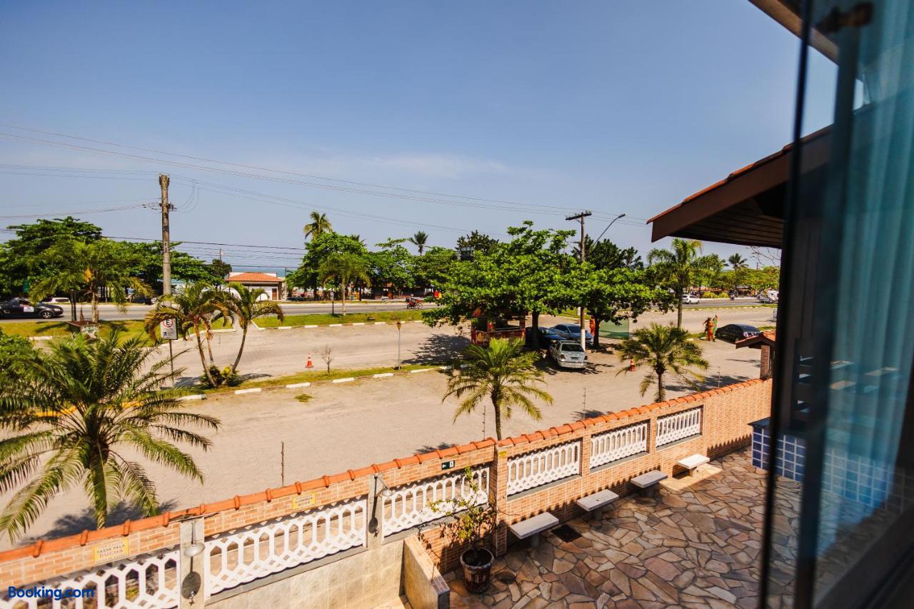 booking-1071840851-605666175-073702 Tayá Hospedagens