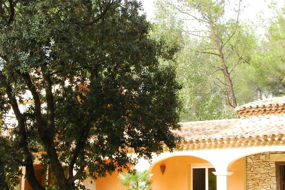 Superb Florida villa in the heart of the Alpilles Provence-Alpes-Côte d'Azur - Tarascon visuel 3/5 Superb Florida villa in the heart of the Alpilles Provence-Alpes-Côte d'Azur - Tarascon visuel 3/5