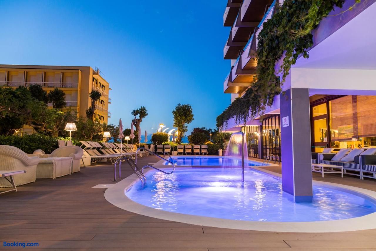 booking-74117-89876964-453727 Hotel Alexander