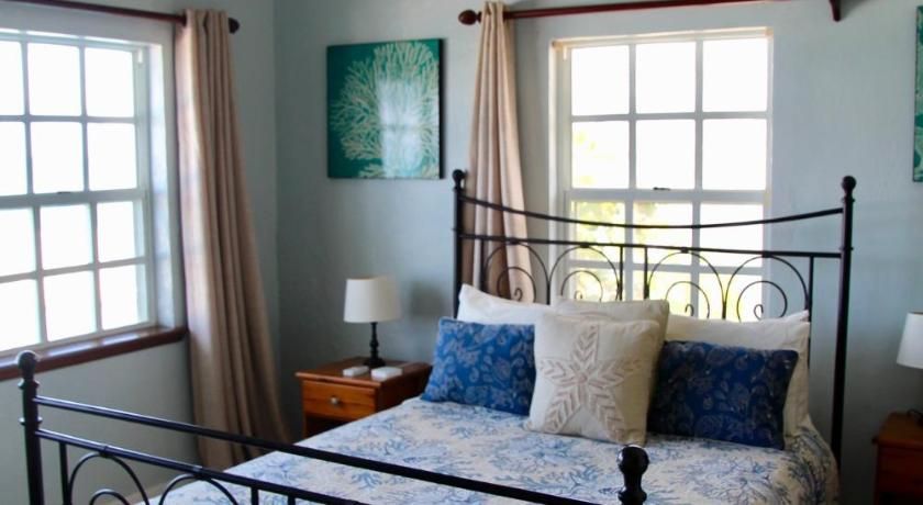 Water's Edge Villa - Oceanfront with Private Pool