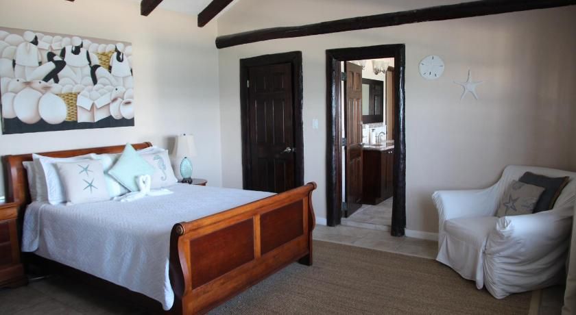 Water's Edge Villa - Oceanfront with Private Pool