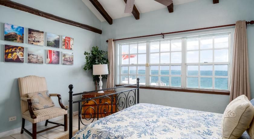 Water's Edge Villa - Oceanfront with Private Pool