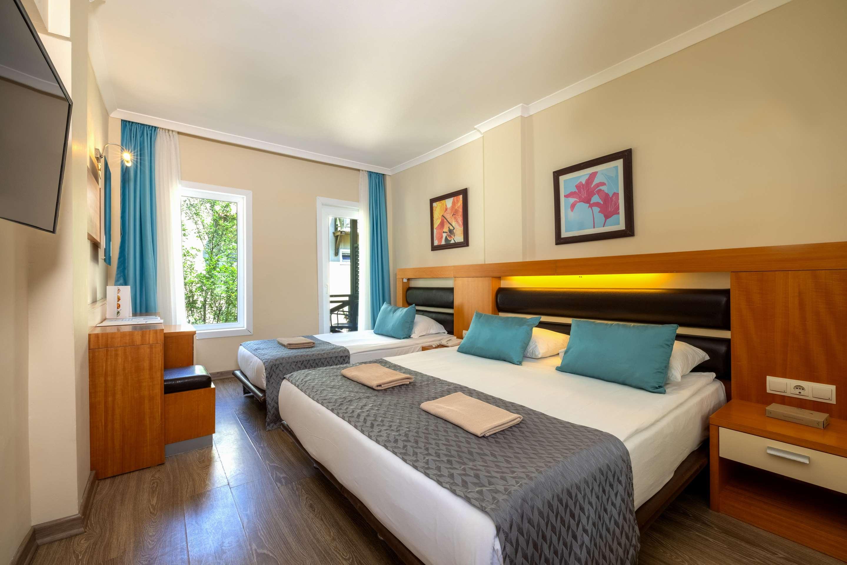 ice-350794-633e3d-817101 Crystal Flora Beach Resort