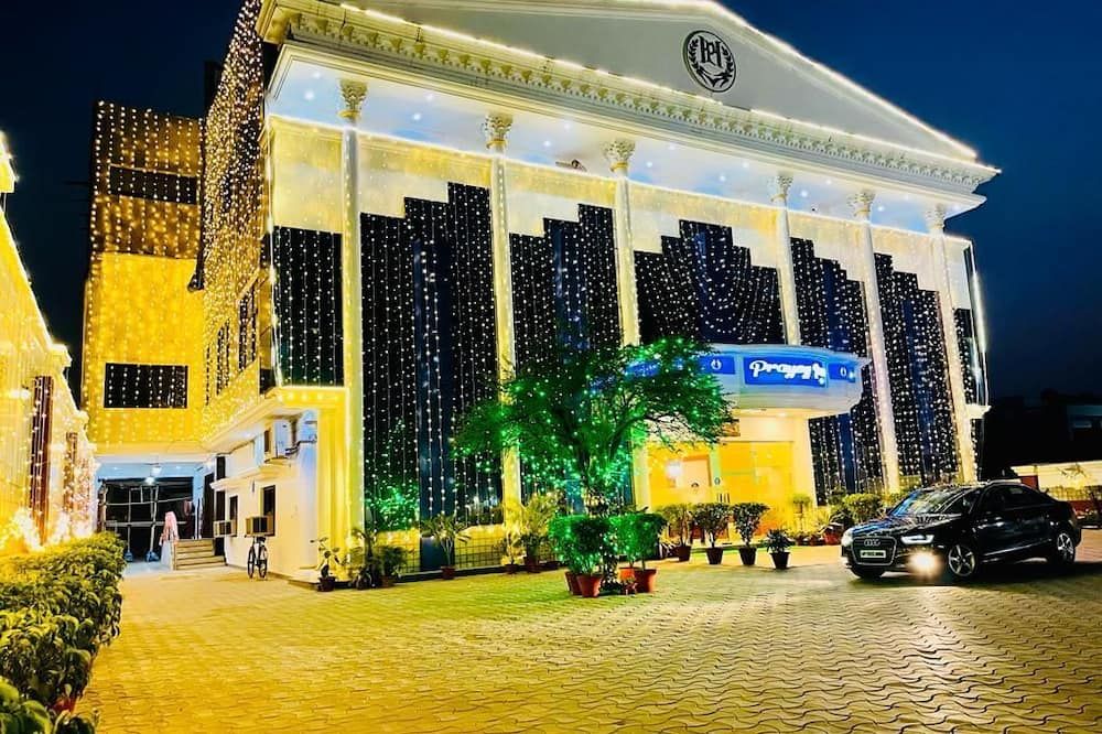 hotel photo