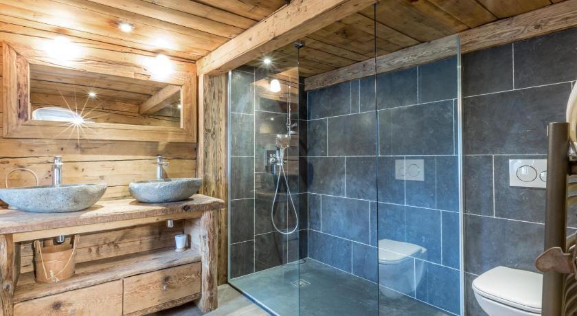 Chalet 3, ferme rénovée, 10 pers, proche pistes, garage, animaux admis FR-1-304-162 - Rhône-Alpes - La Clusaz visuel 2/5 Chalet 3, ferme rénovée, 10 pers, proche pistes, garage, animaux admis FR-1-304-162 - Rhône-Alpes - La Clusaz visuel 2/5