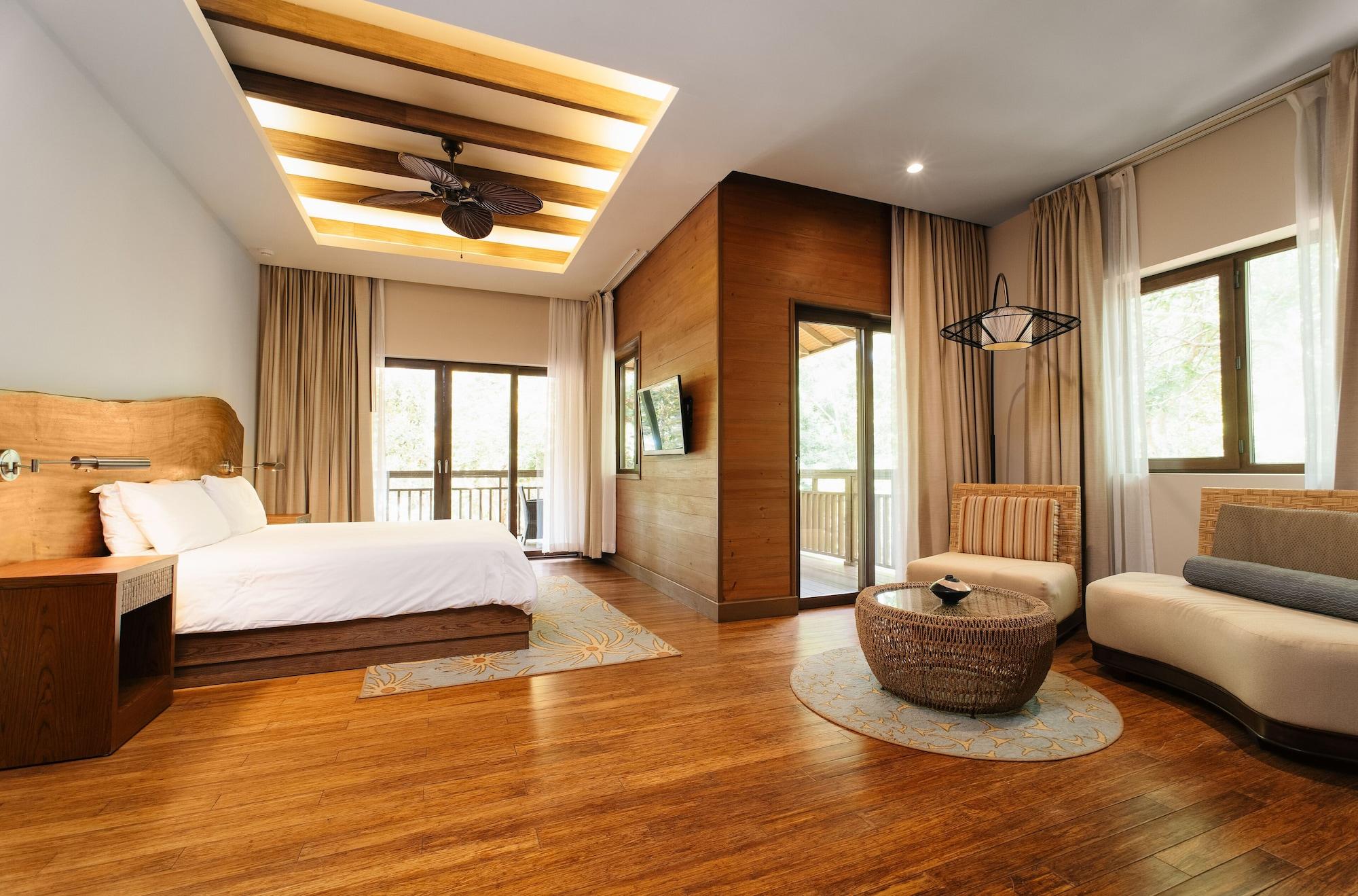 expedia_group-2058707-41e4fb-887231 Indura Beach & Golf Resort Curio Collection By Hilton