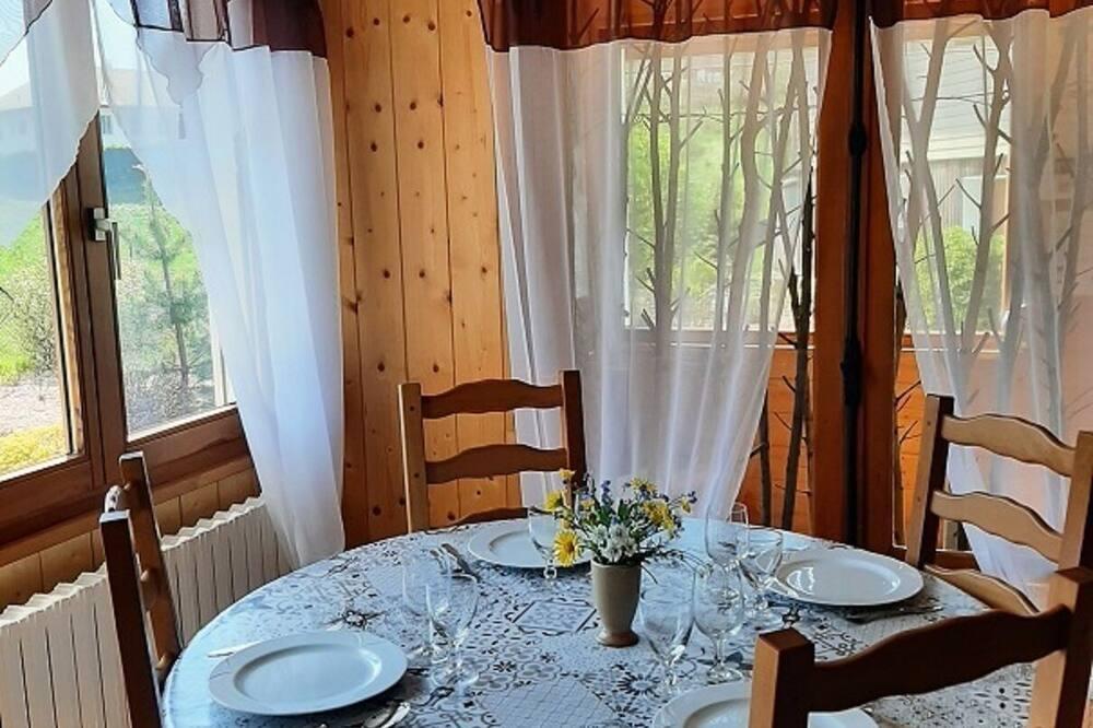 Detached chalet, classified 3 stars, 8 minutes from Gerardmer. Lotharingen - Le Tholy visuel 3/5 Detached chalet, classified 3 stars, 8 minutes from Gerardmer. Lotharingen - Le Tholy visuel 3/5