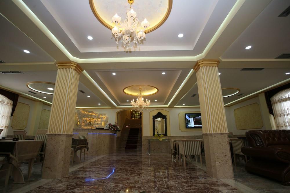 sembo-2111551-168397-364658 Hotel Las