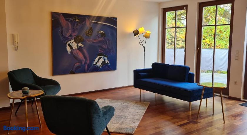 booking-465075-404139296-473331 Residenz Villa Kult
