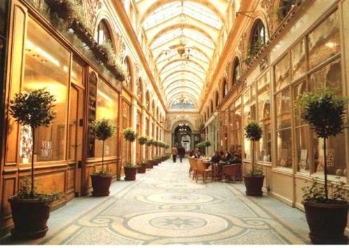 Opera Louvre Holiday Apartment Ile de France - Paris visuel 2/5 Opera Louvre Holiday Apartment Ile de France - Paris visuel 2/5