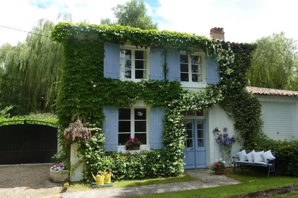 6 person lakeside cottage Near Chalais/Aubeterre Groot-Centrum - Chalais visuel 4/5 6 person lakeside cottage Near Chalais/Aubeterre Groot-Centrum - Chalais visuel 4/5