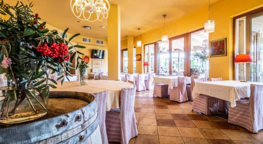 Hotel Slunecna Louka