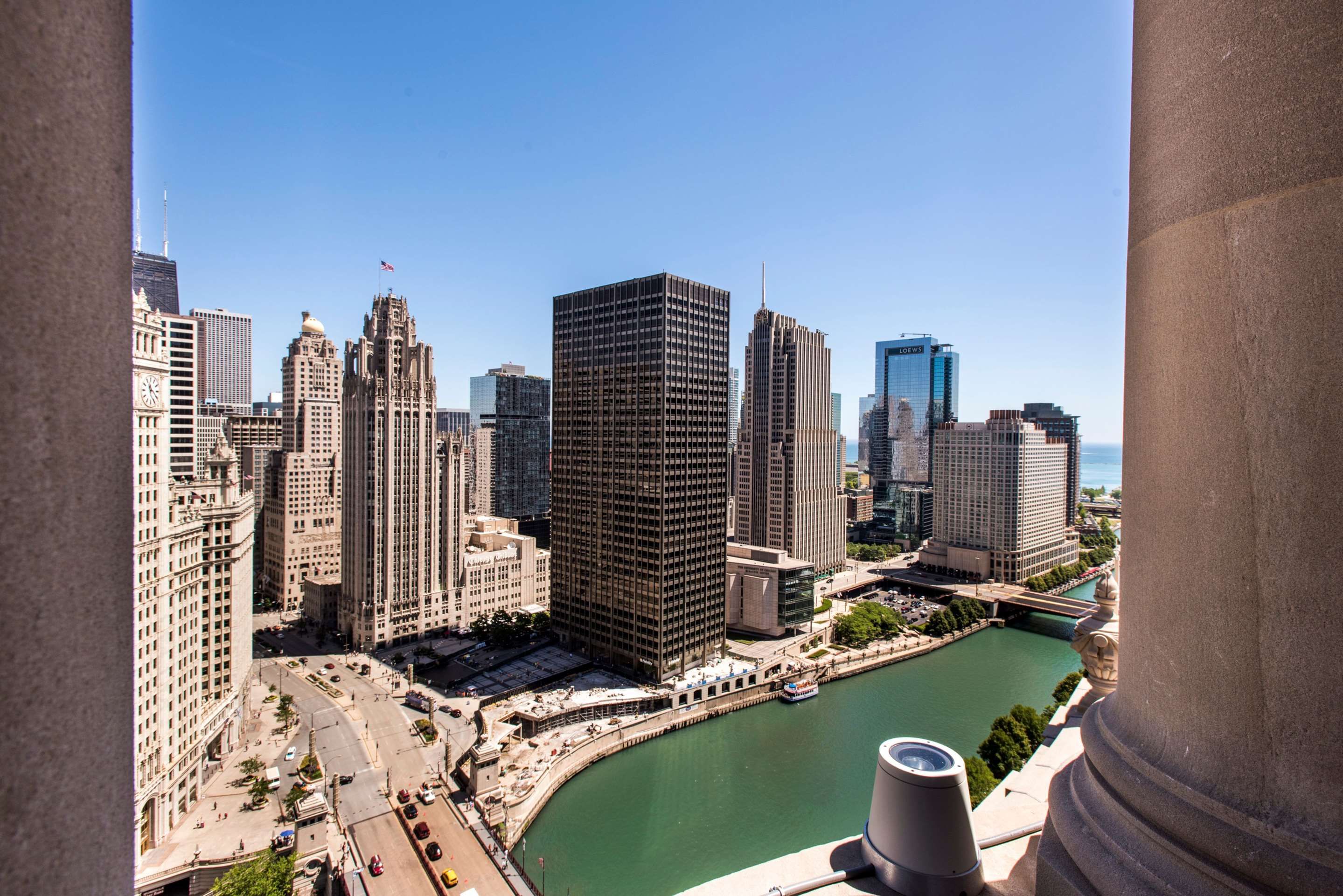 LondonHouse Chicago, Curio Collection by Hilton