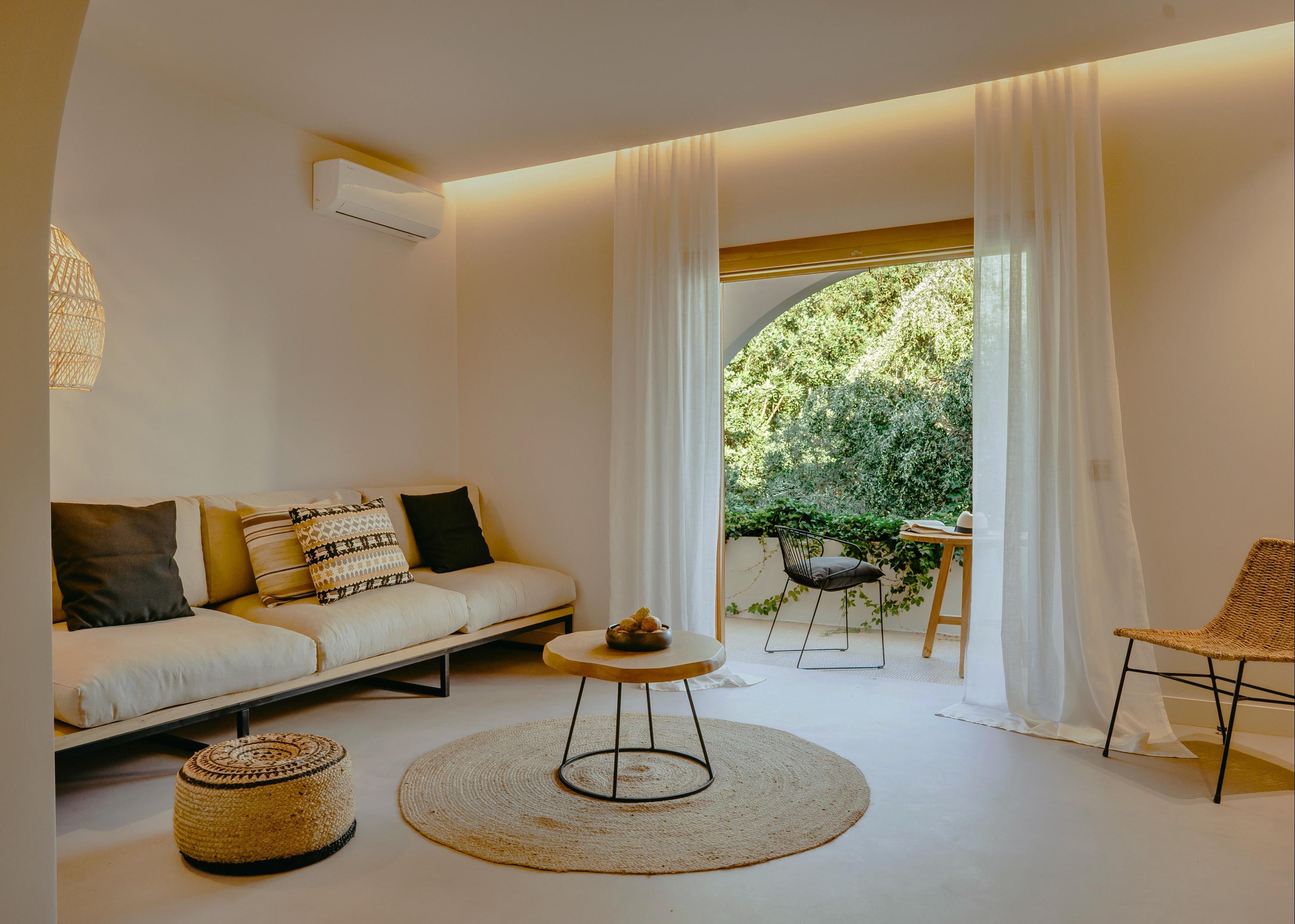 Minos Beach art hotel