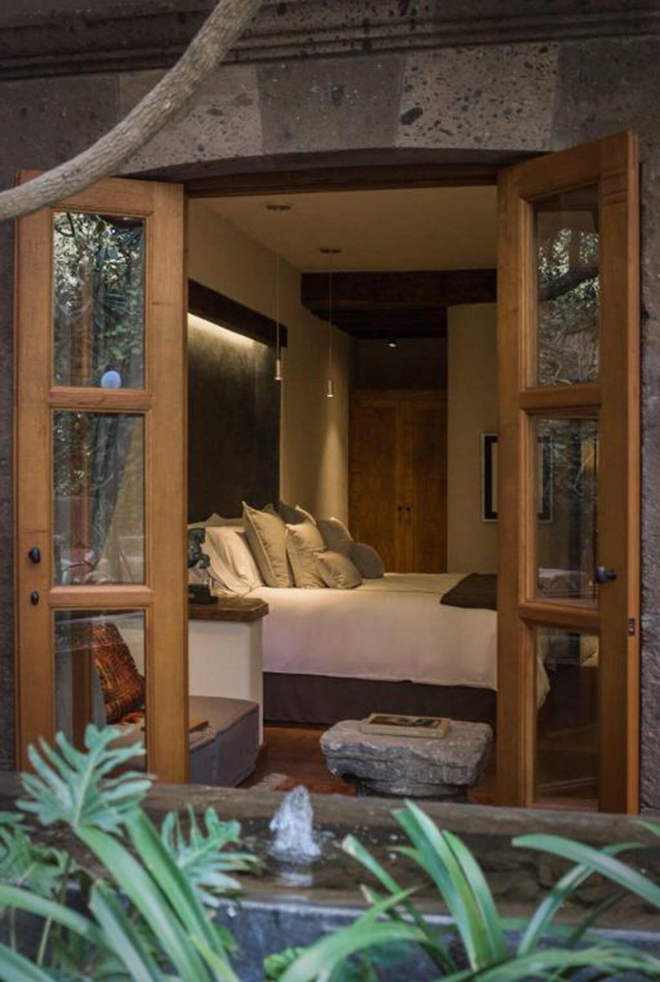 Casa No Name Small Luxury Hotel