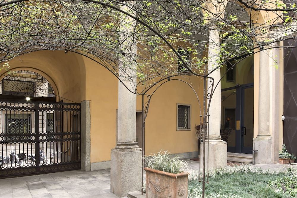 Numa Milan Camperio