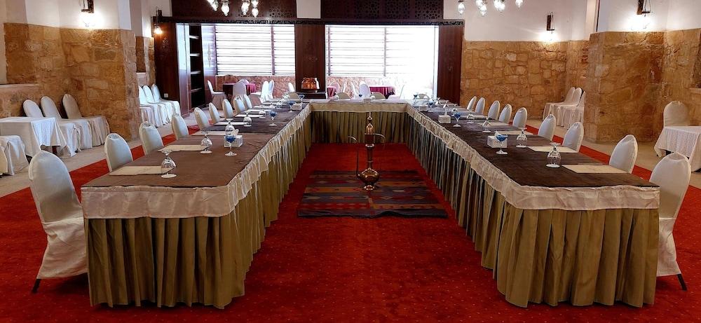 sembo-95733-9299ff-301698 Hayat Zaman Hotel And Resort Petra
