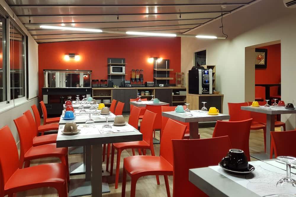 Hotel Lune Etoile Auvergne - Clermont-Ferrand visuel 1/5 Hotel Lune Etoile Auvergne - Clermont-Ferrand visuel 1/5