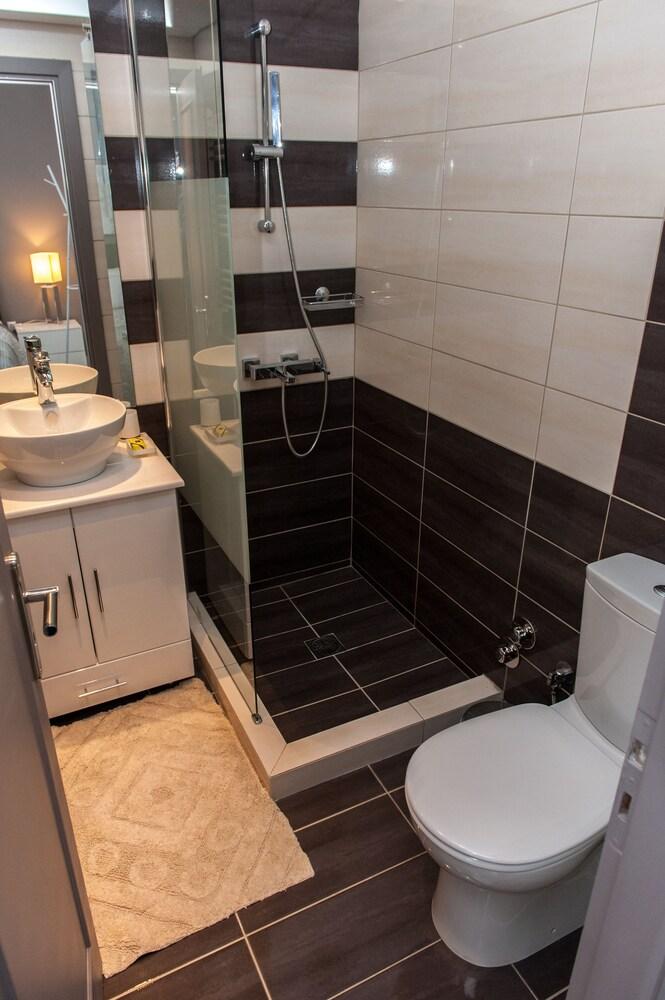 sembo-2325552-e542bf-213896 Urban Residence