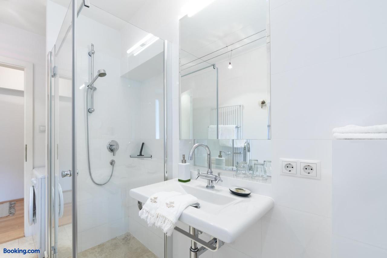 booking-555360-445875194-313317 Schloss Schönau