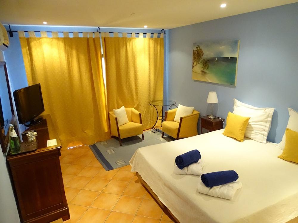 sembo-289390-5c8da6-267004 Luzmar Villas