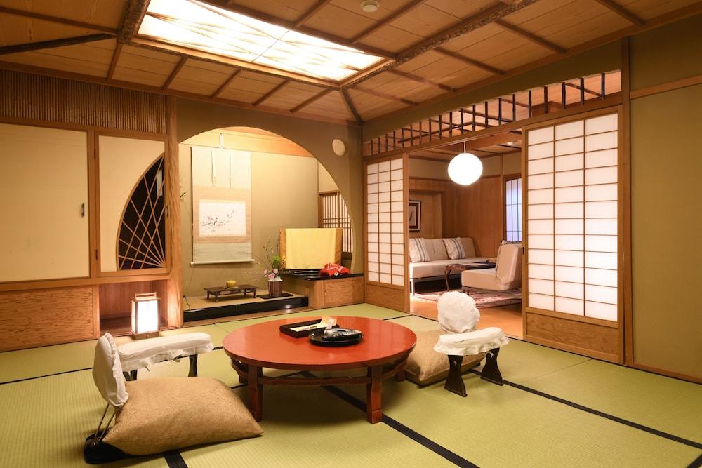 expediav2-354970-2ddcac-517702 Seikoro Ryokan - Established in 1831