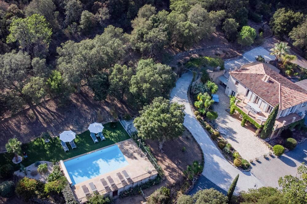 Stylish villa with big pool, garden and aircon Provence-Alpes-Côte d'Azur - Draguignan visuel 3/5 Stylish villa with big pool, garden and aircon Provence-Alpes-Côte d'Azur - Draguignan visuel 3/5