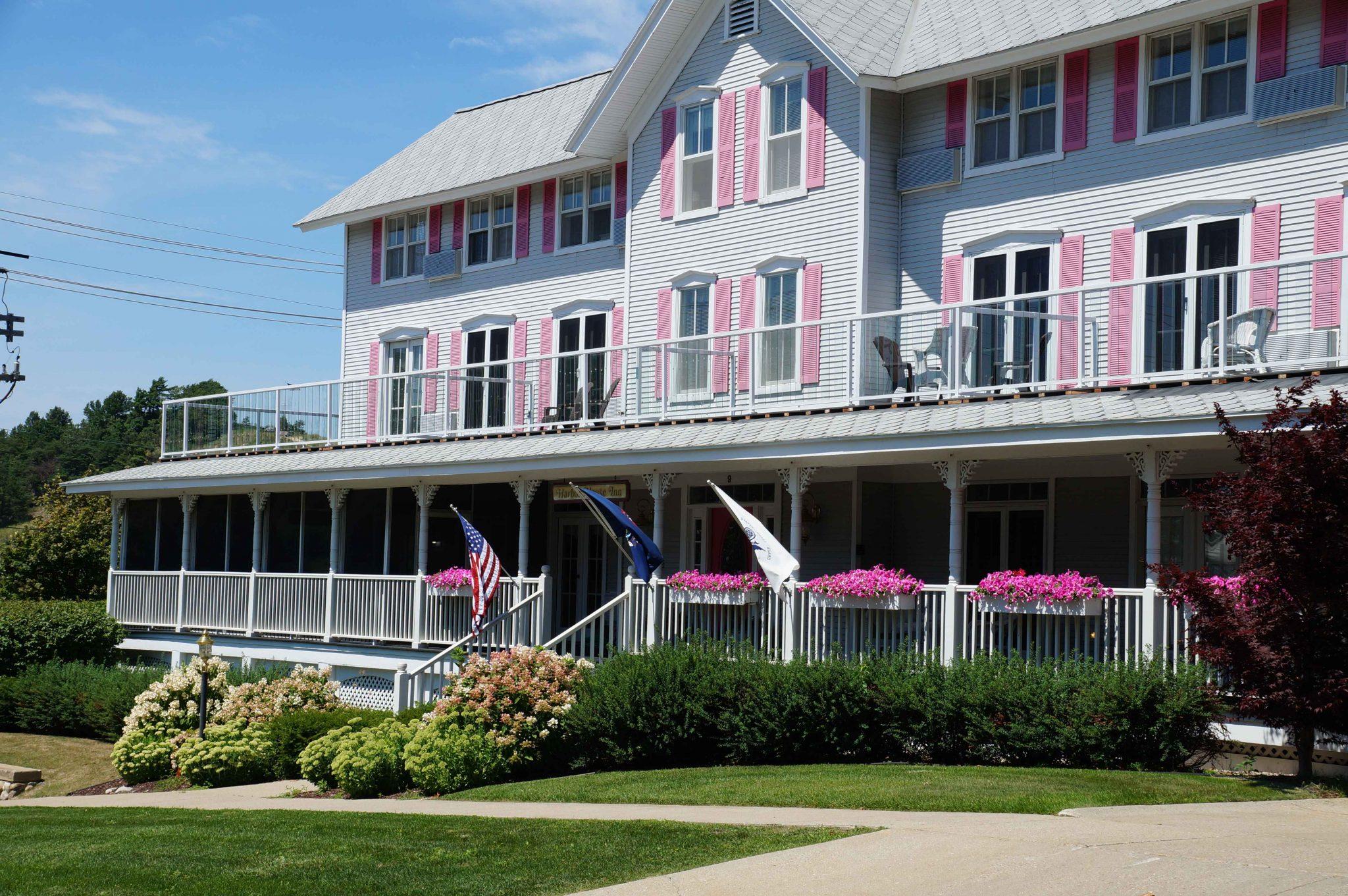 Harbor House Inn $119 ($̶3̶3̶1̶). Grand Haven Hotel Deals & Reviews - KAYAK