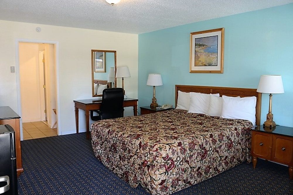 Blue Jay Lodge $73 ($̶2̶8̶8̶). South Lake Tahoe Hotel Deals & Reviews