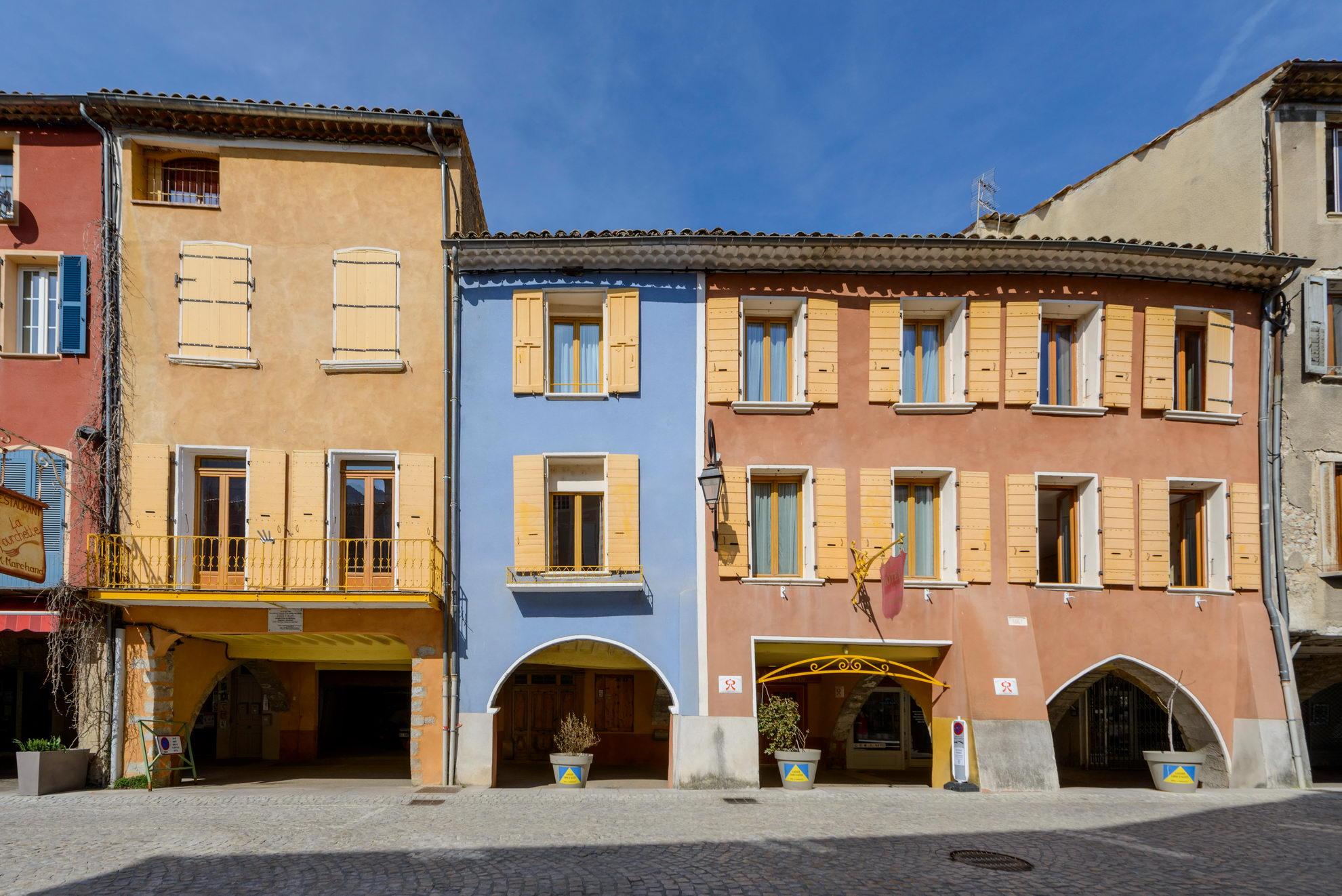 Les Arcades Le Lion D'or Rhône-Alpes - Buis-les-Baronnies visuel 2/5 Les Arcades Le Lion D'or Rhône-Alpes - Buis-les-Baronnies visuel 2/5
