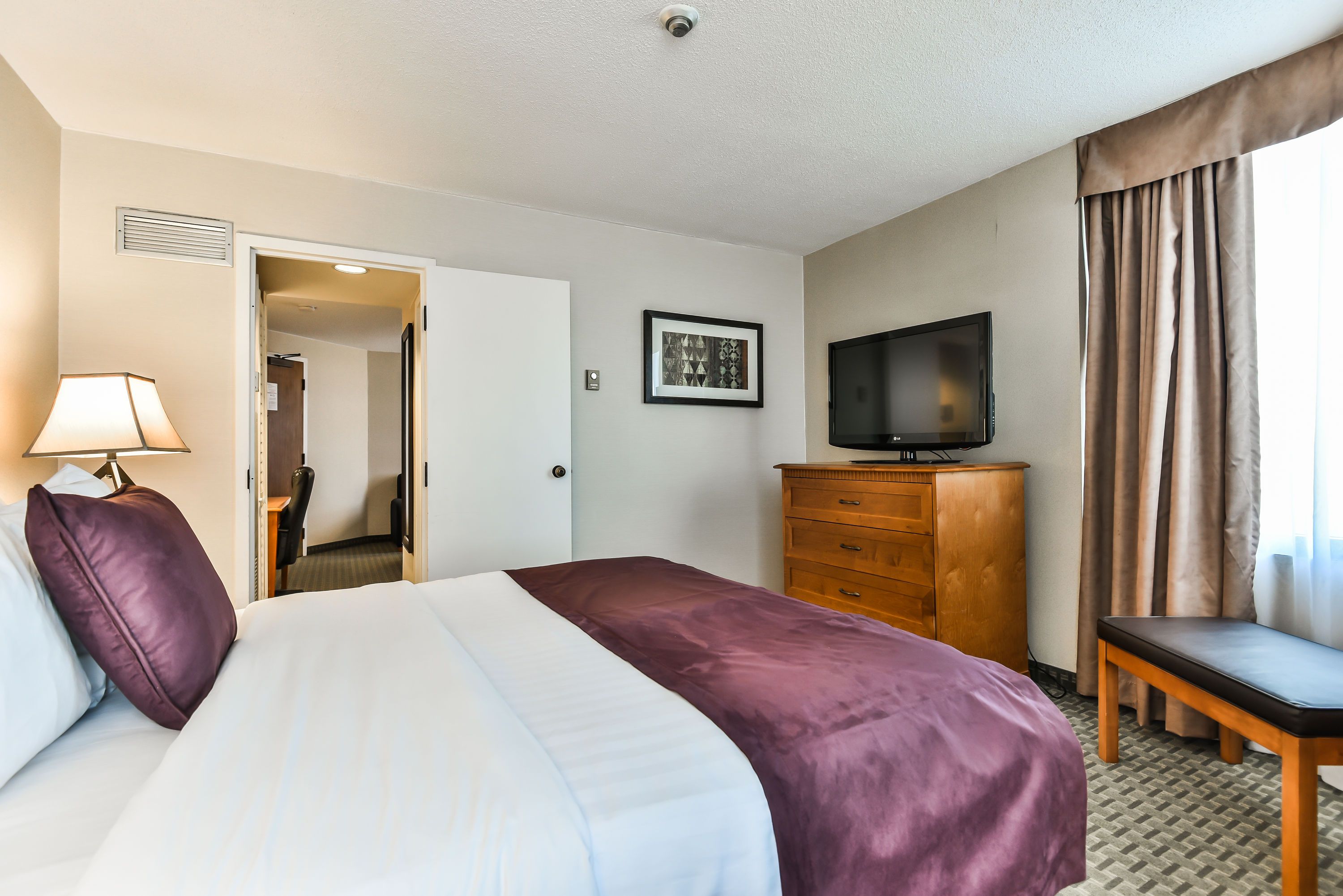 Best Western Plus Cambridge Hotel, Cambridge, ON, Canada Compare Deals