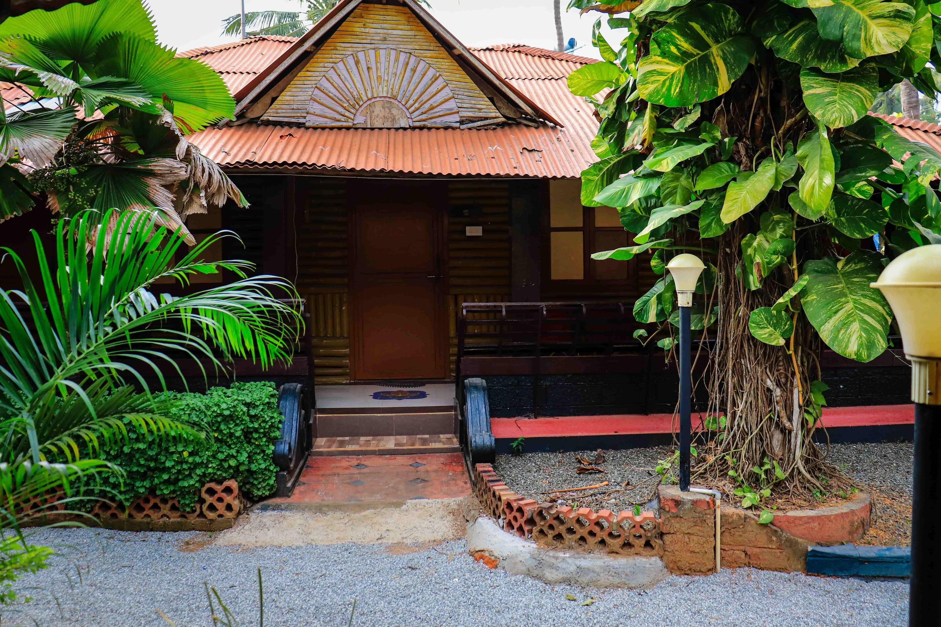 Kerala Bamboo House ₹ 798 (₹̶ ̶2̶,̶7̶5̶4̶). Varkala Hotel Deals