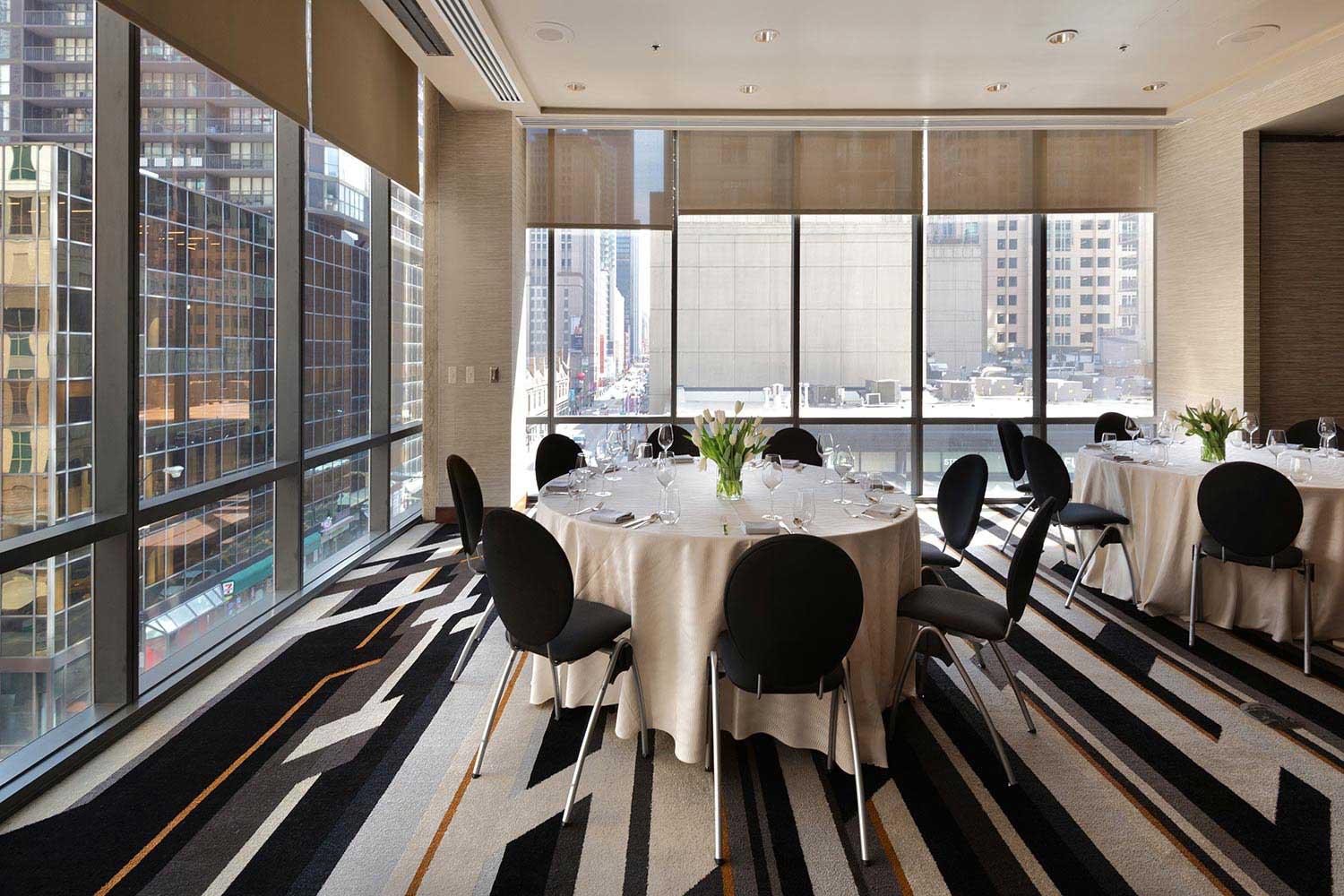 2a20de33-5cd058f9-64 Eurostars Magnificent Mile