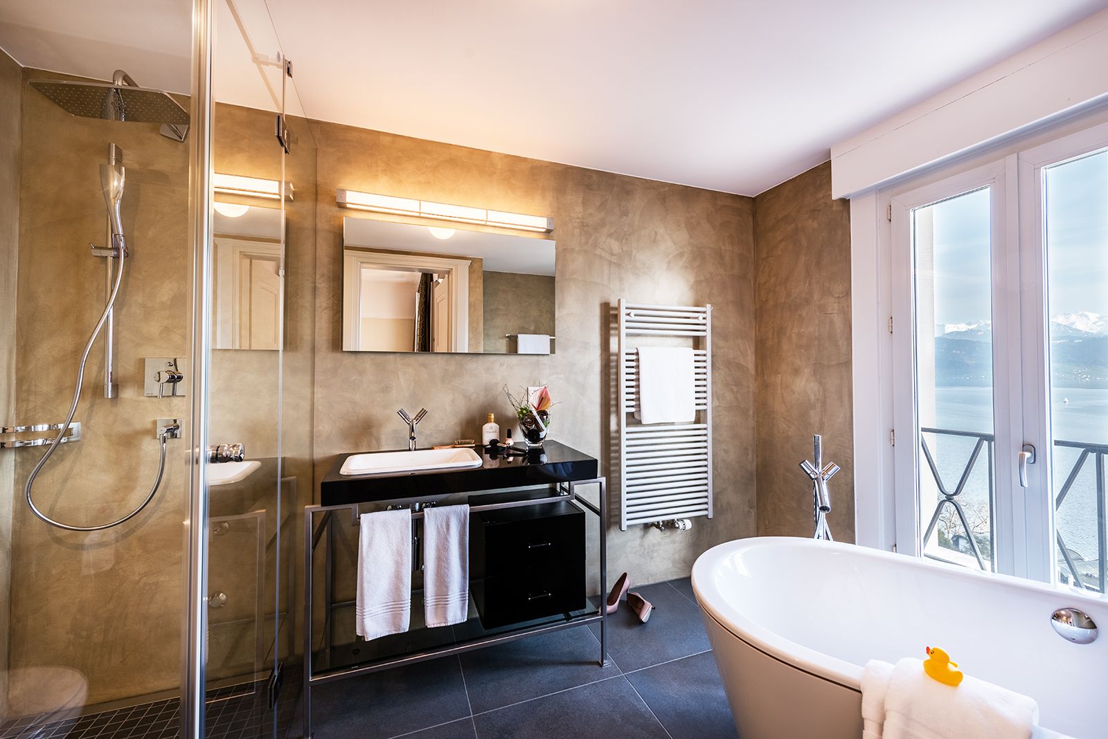 600a2a34-5a5c856c Penthouse by Art Deco Hotel Montana