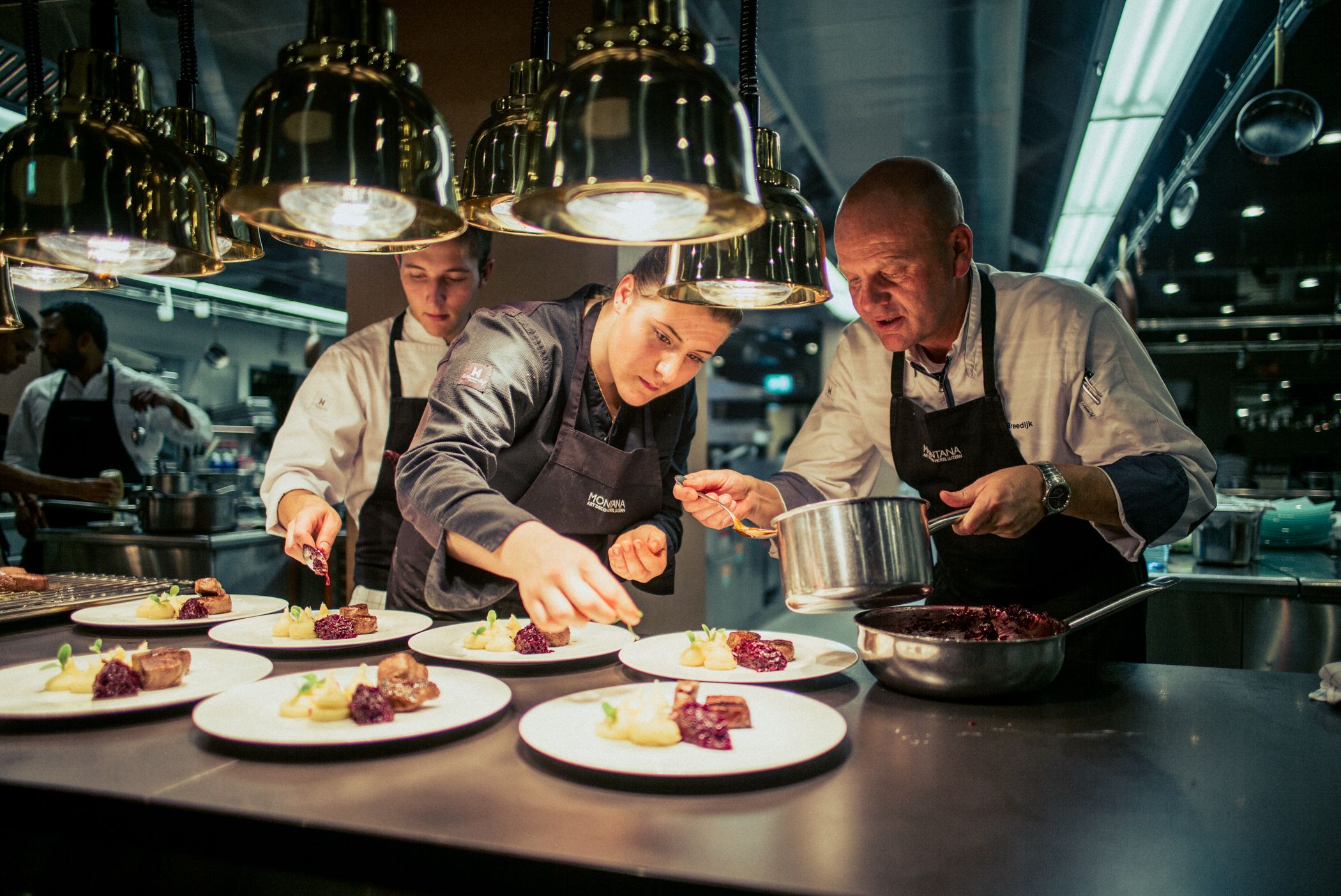 600a2a34-5a5c85b7 Penthouse by Art Deco Hotel Montana