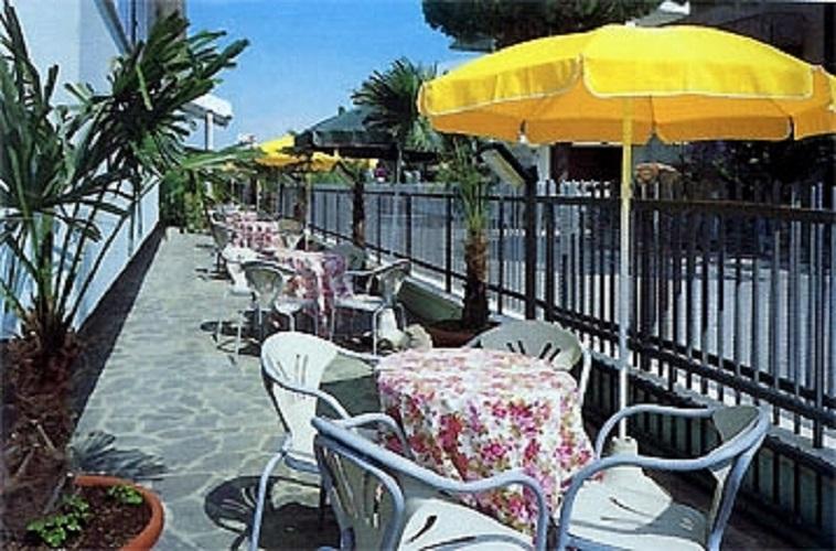Hotel Claudio Emilia Romagna - Misano Adriatico visuel 2/3 Hotel Claudio Emilia Romagna - Misano Adriatico visuel 2/3