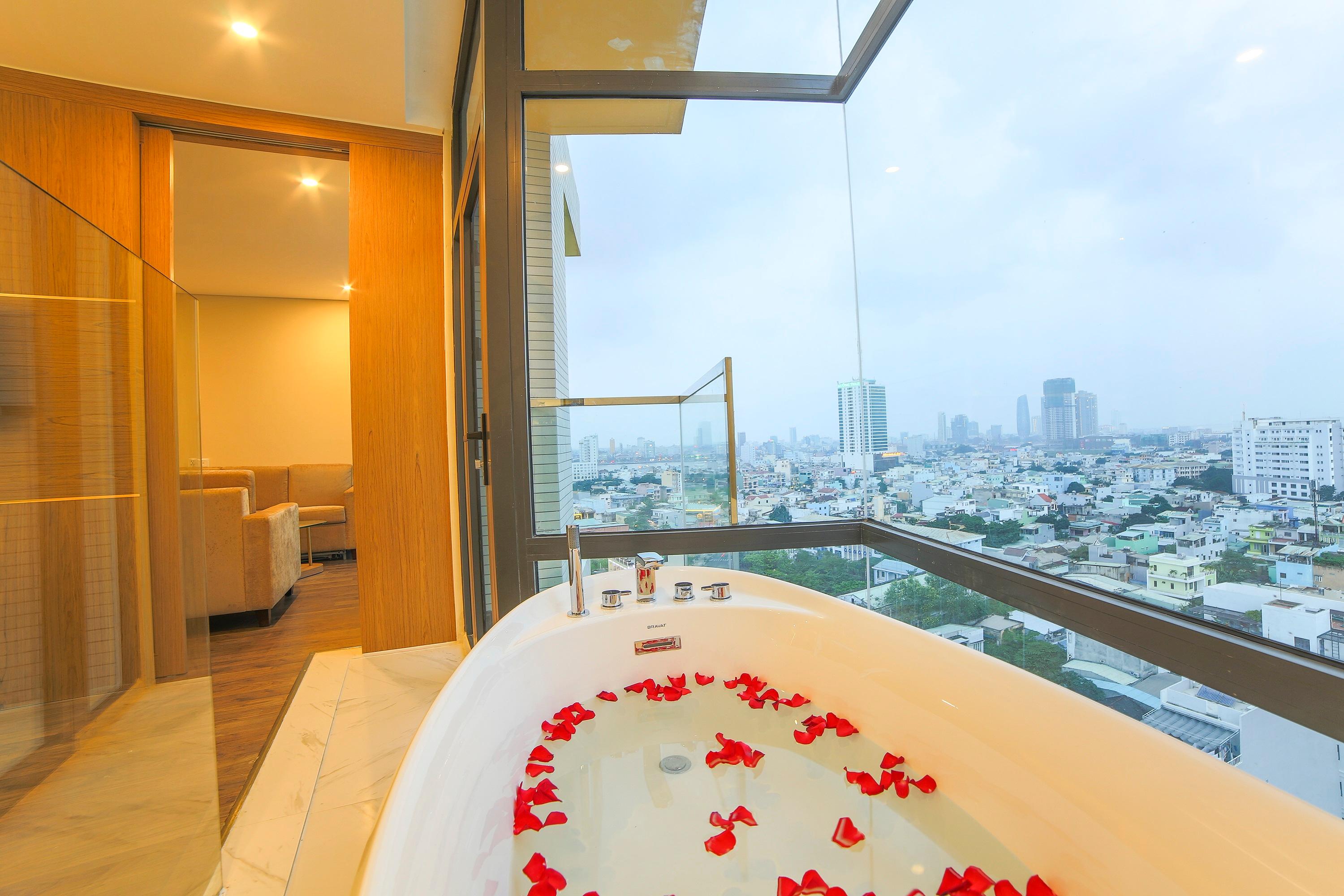 10d59df4-5a5338d2-6 San Marino Boutique Da Nang