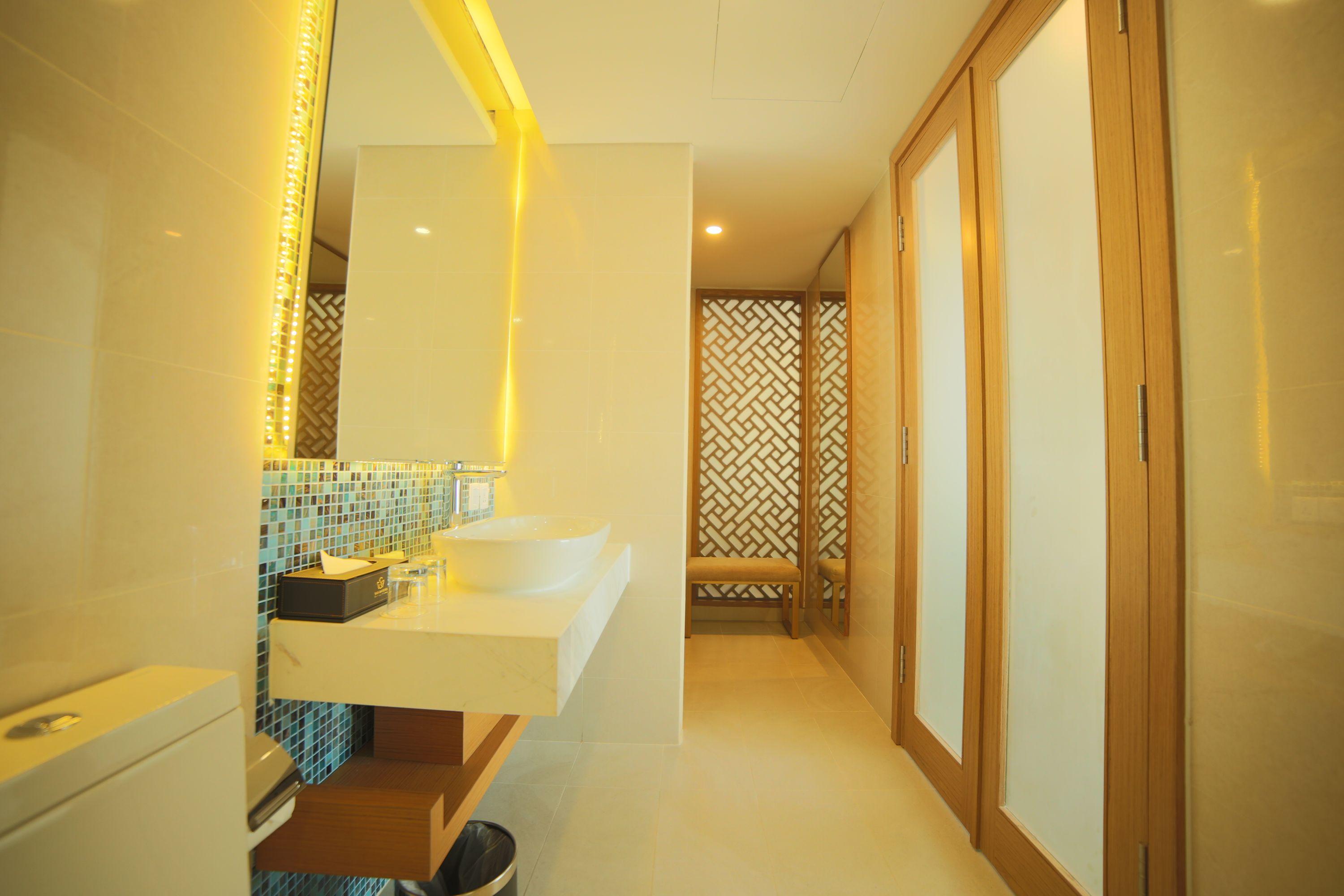 10d59df4-5a5349c9-12 San Marino Boutique Da Nang